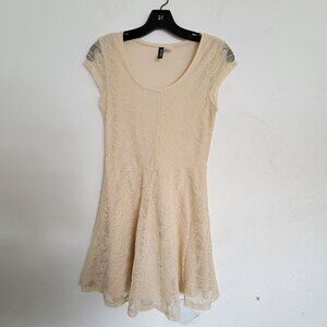 H&M Divided Tan Cream Floral Lace Short Cap Sleeve Sheath Mini Dress Size 6
